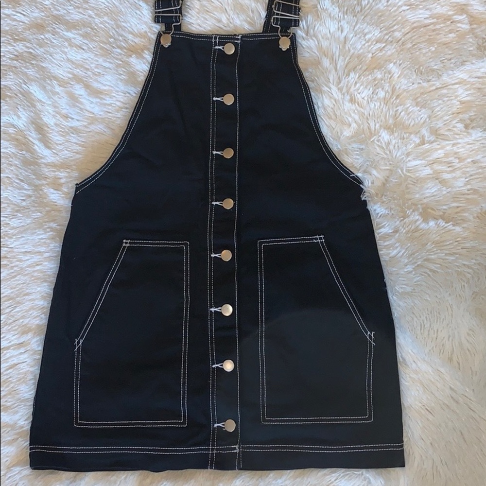 Woven Button-Front Overall Dress - Picture 2 of 8